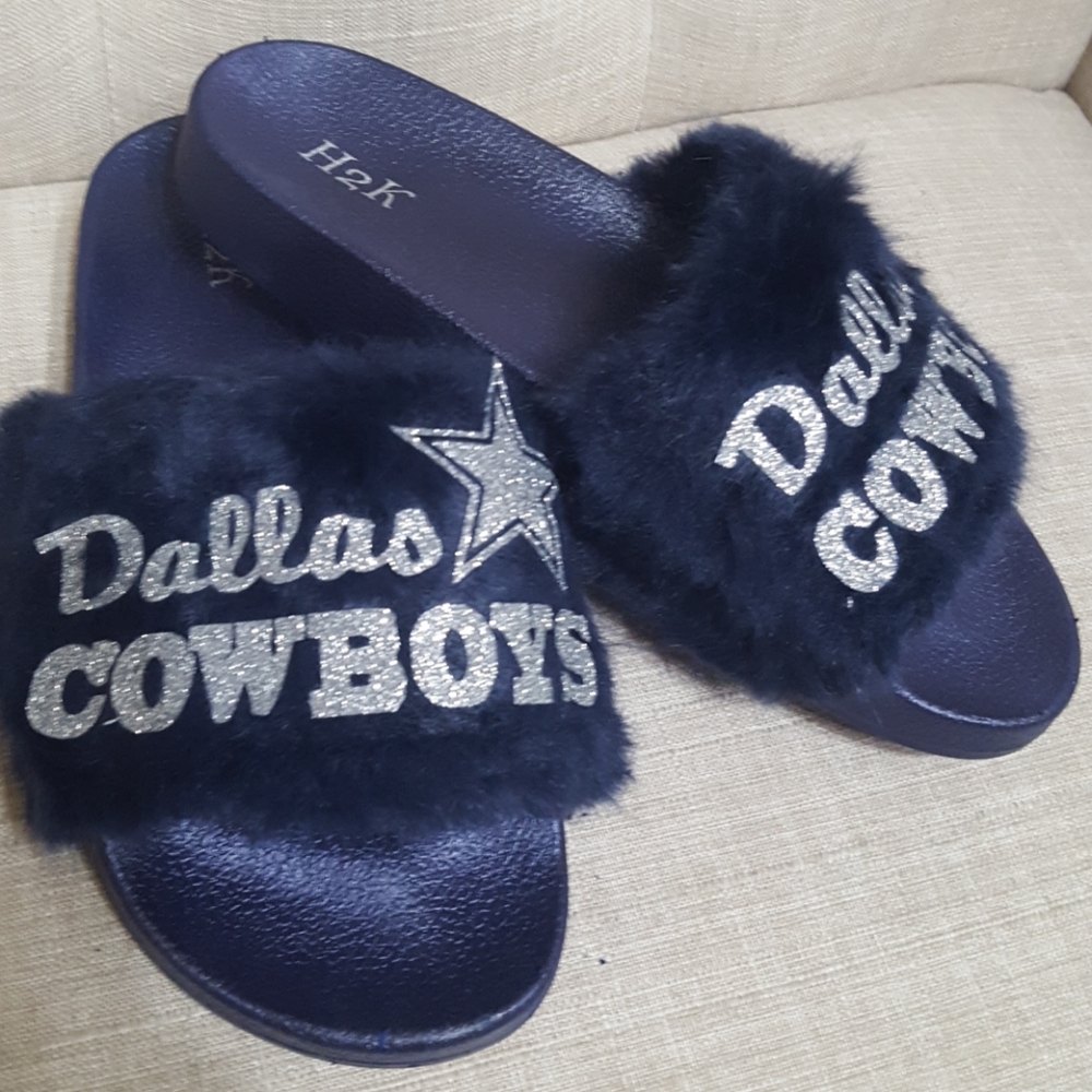 Dallas cowboys fur slippers - Picture 2 of 4